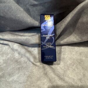 Estée Lauder Pure Color Envy Sculpting‎ Lipstick rebellious rose 420